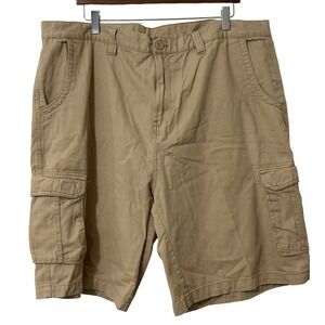 Rugged Wilderness Men Khaki Cargo Shorts Size 42 Hiking Utility Casual Gorpcorp